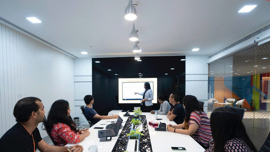 Améliorez votre efficacité collective avec la salle de réunion digitale