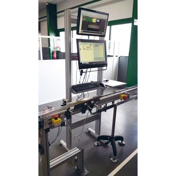 mobipostr-500a-l-700-x-p-500-x-h-1700-mm-sur-pieds-sans-coffret-de-protection-ecran