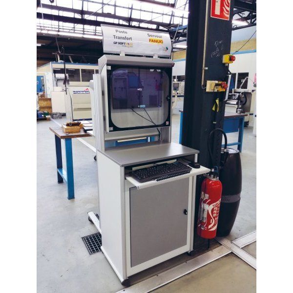 mobipostr-500c-l-700-x-p-500-x-h-1600-mm-avec-coffret-de-protection-ecran