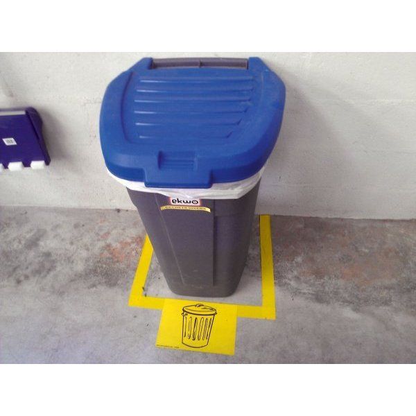 lot-de-2-pictogrammes-adhesifs-poubelle-standard-l-100-x-h-100-mm-ep-010-mm