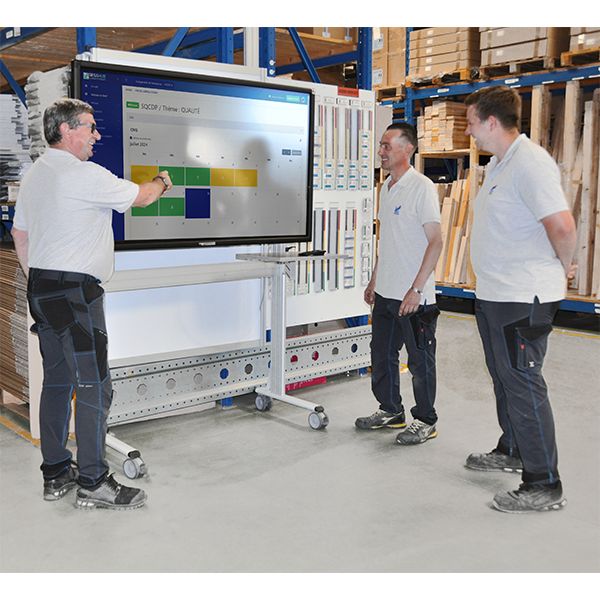 e-meeting-ecran-interactif-tactile-92-l-2203-x-h-1000-mm-avec-support-mural