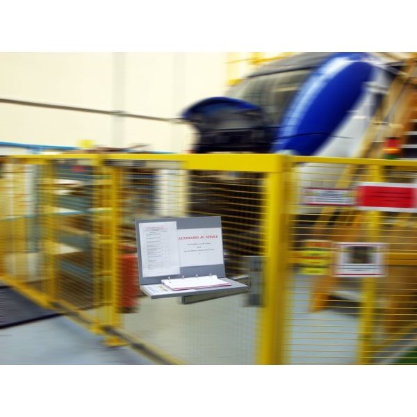 7597_QUALIPOST-300C-APPLICATION.jpg
